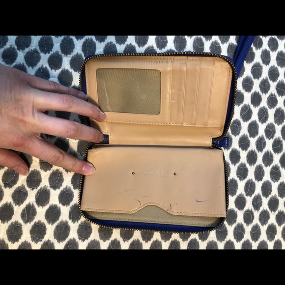 Small Indigo Wristlet with Phone Compartment! - Picture 2 of 4